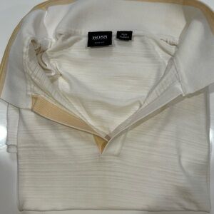 Hugo Boss Polo in large. Light and cool fabric